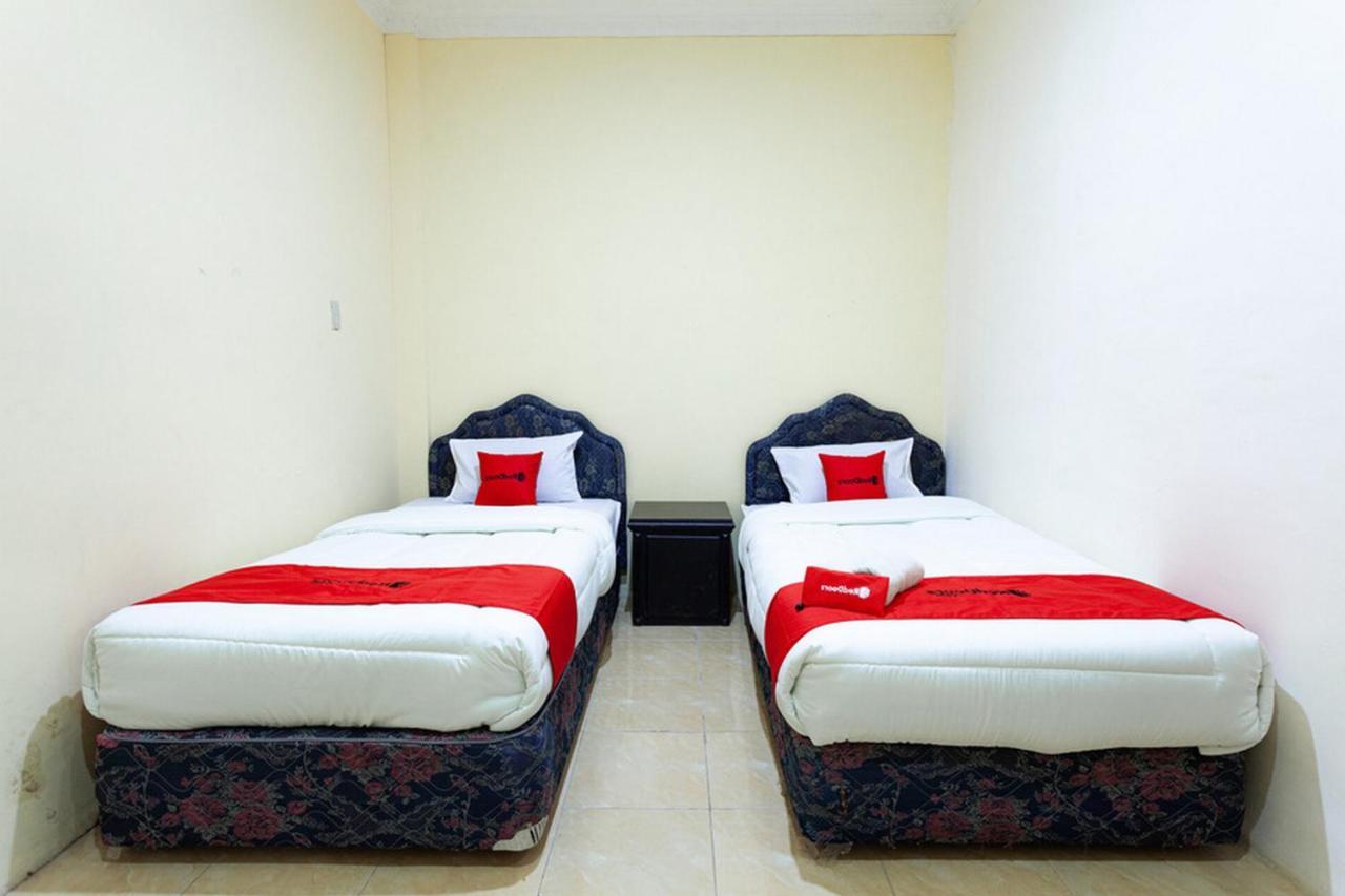 Reddoorz Near Yuki Simpang Raya Mall Medan 2 Exterior photo